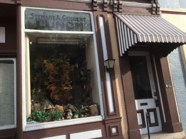 The Mystery of Stewart A. Geisbert&nbsp;Lunch